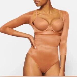 SKIMS Mesh Long Sleeve Arm Shaper | Size M | NWT